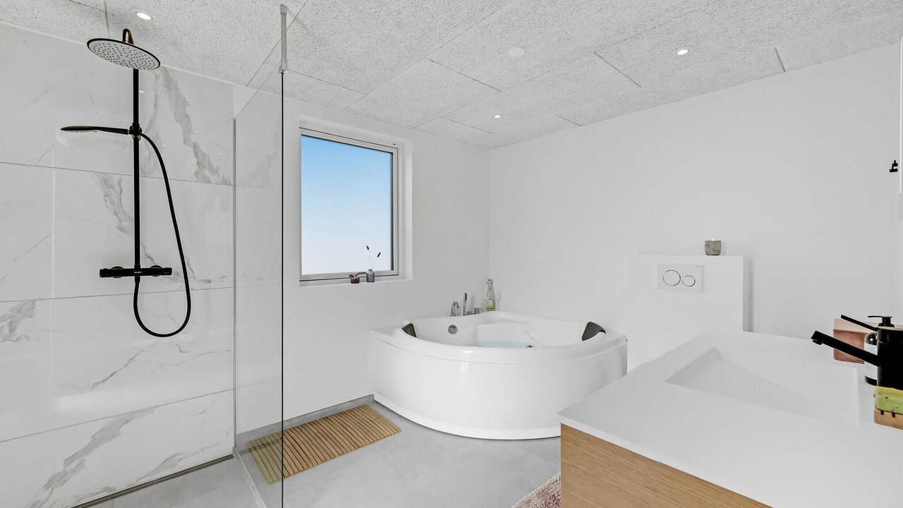 Photo of Bathroom in Harboore