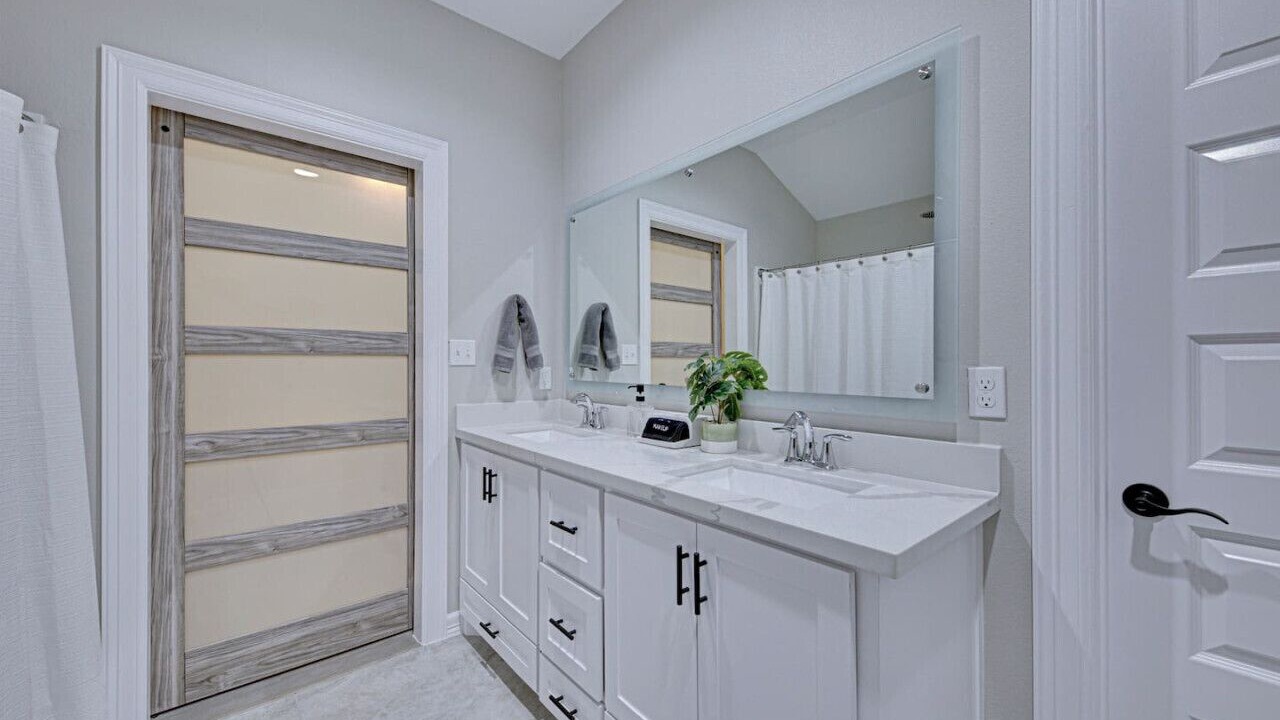 Photo of Bathroom in Flour Bluff