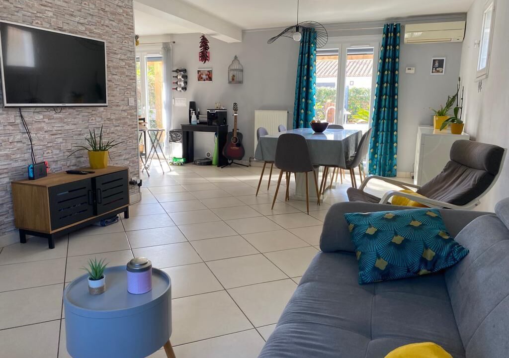 Photo of Livingroom in Moyen-Vernet