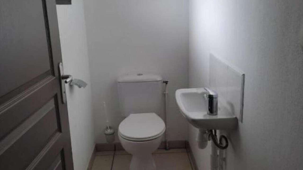 Photo of Bathroom in Messanges