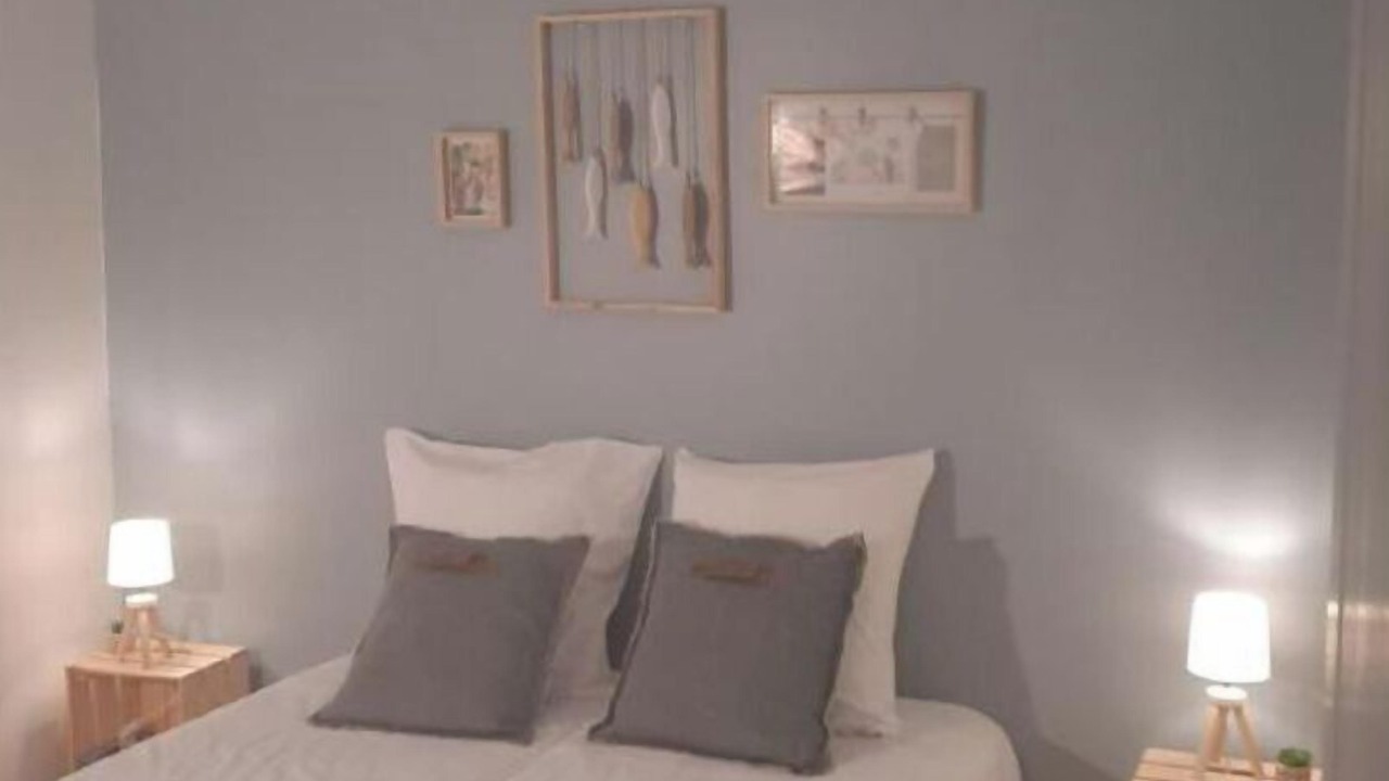 Photo of Bedroom in Neuilly-la-Foret