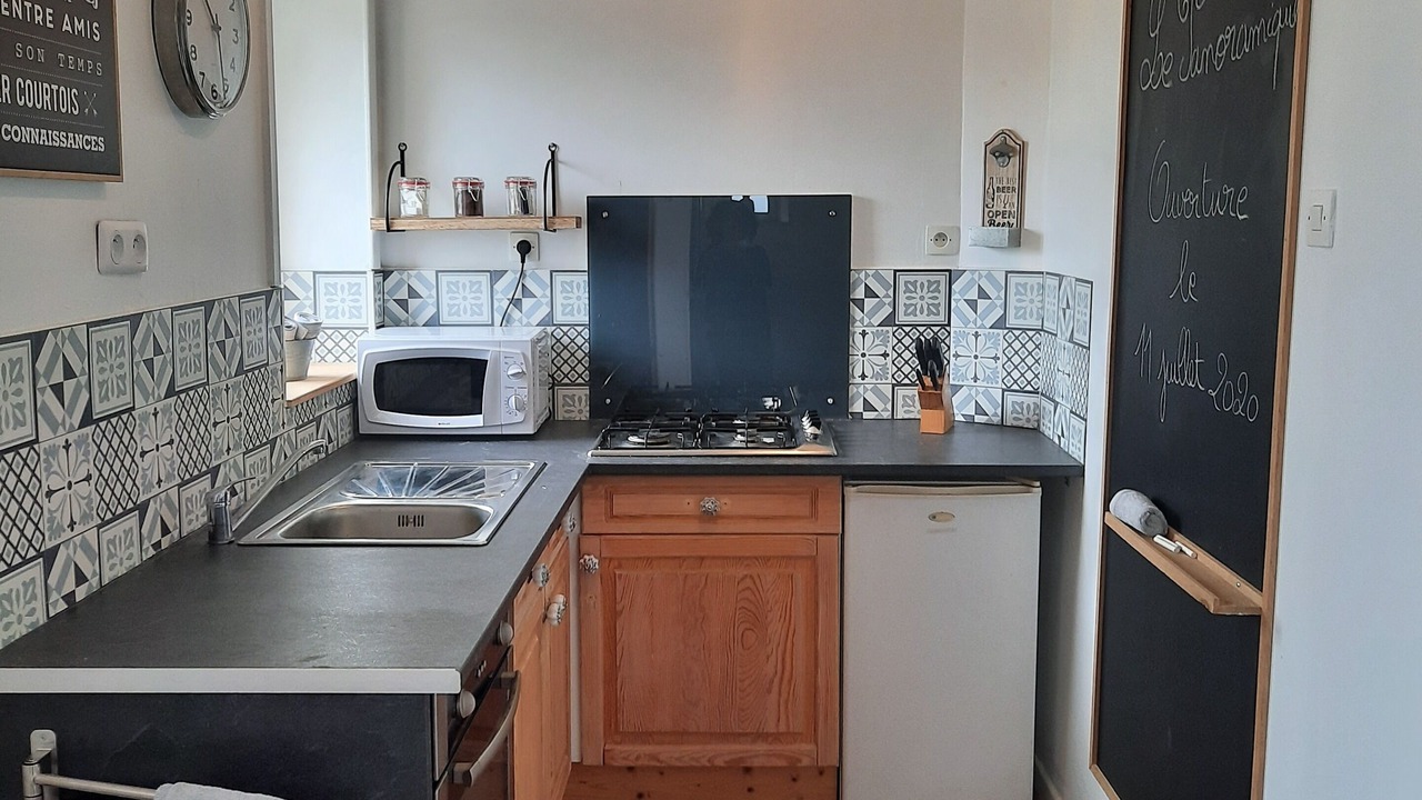 Photo of Kitchen in Neuilly-la-Foret