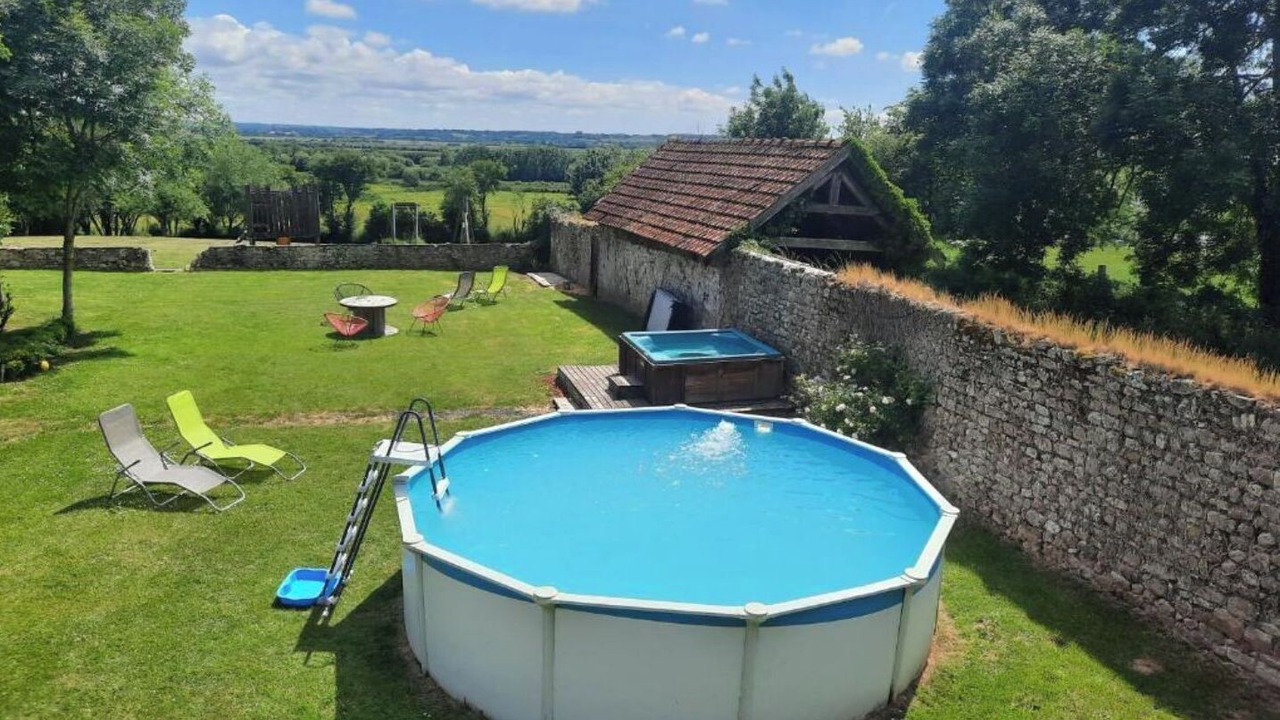 Photo of Outdoor in Neuilly-la-Foret