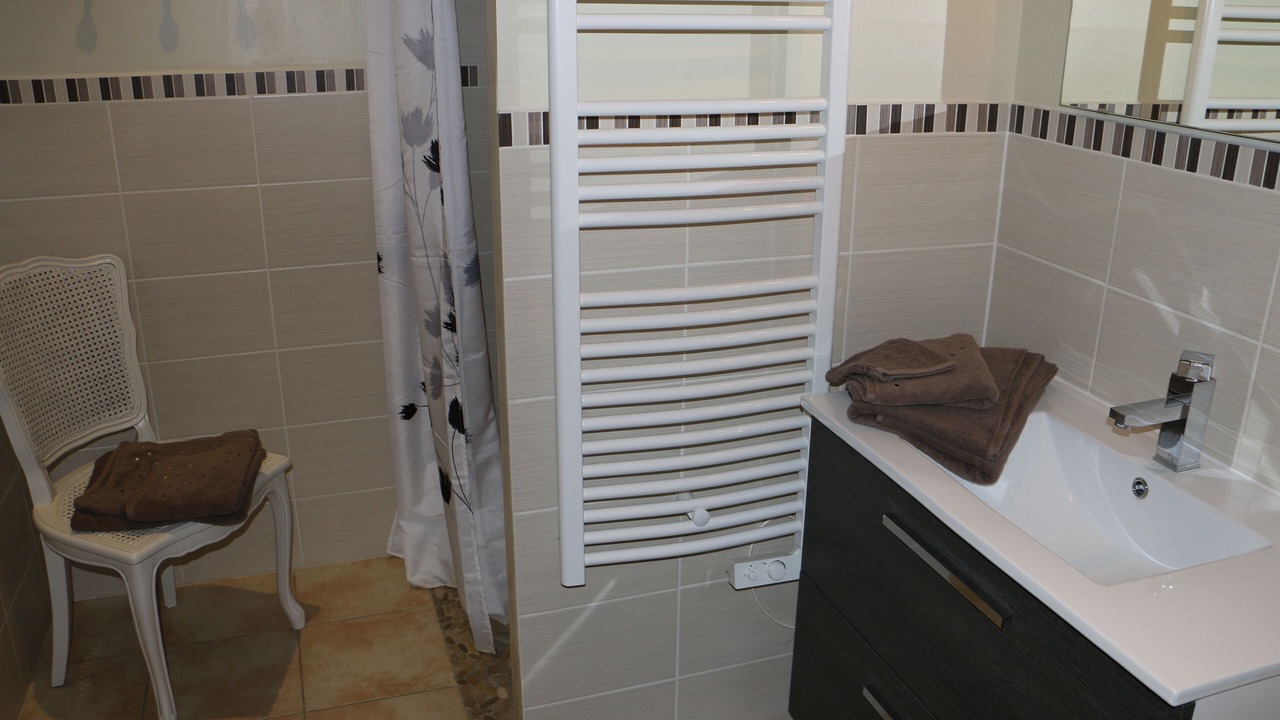 Photo of Bathroom in Duilhac-sous-Peyrepertuse