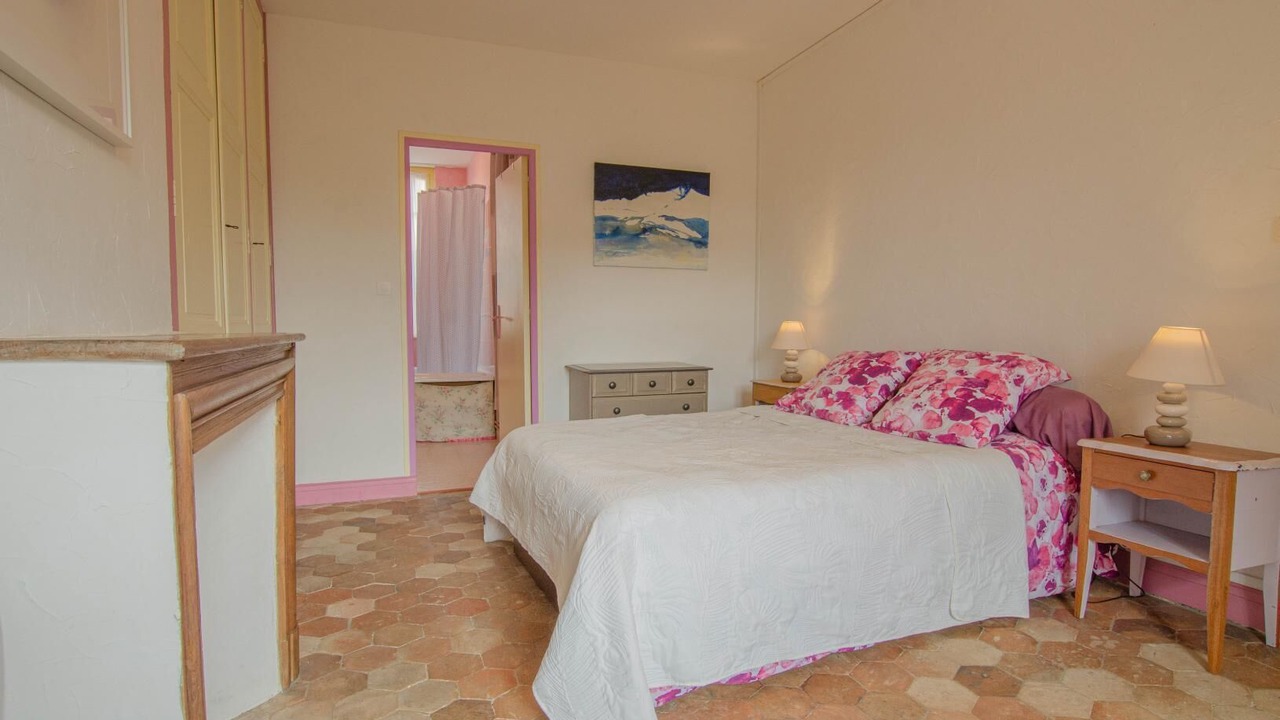 Photo of Bedroom in Villenauxe-la-Grande