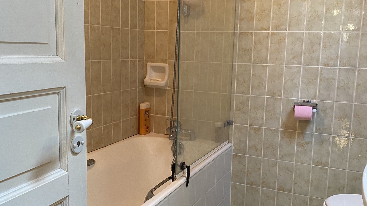 Photo of Bathroom in Gouville-sur-Mer