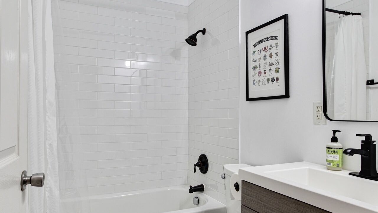 Photo of Bathroom in Freret