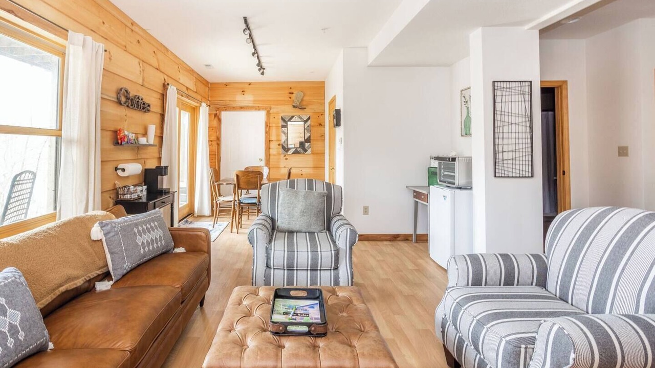 Photo of Livingroom in Gnaw Bone