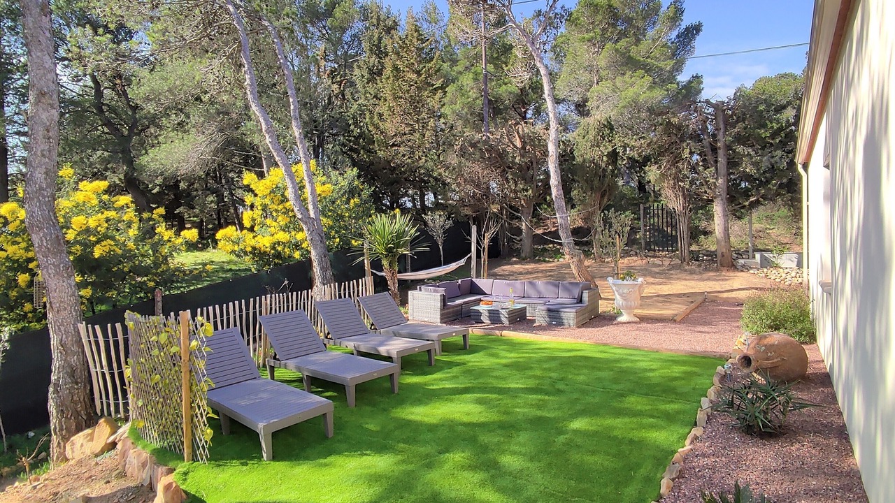 Photo of Outdoor in Montseret