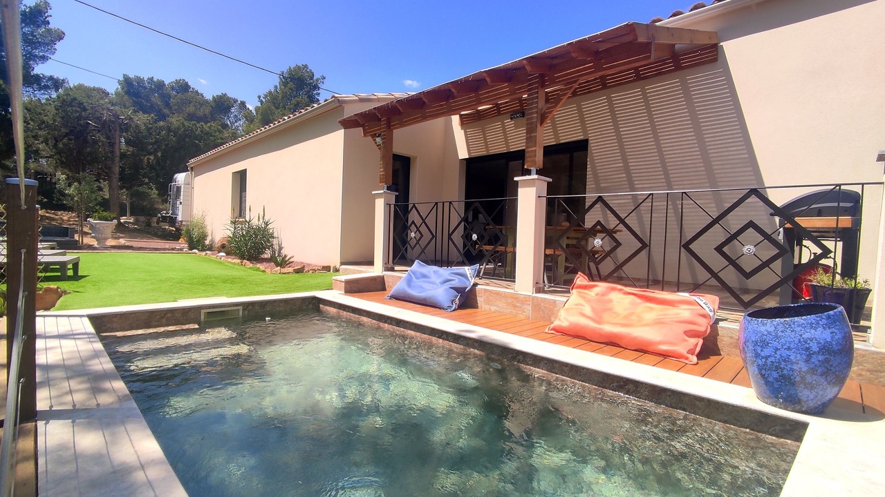 Photo of Outdoor in Montseret