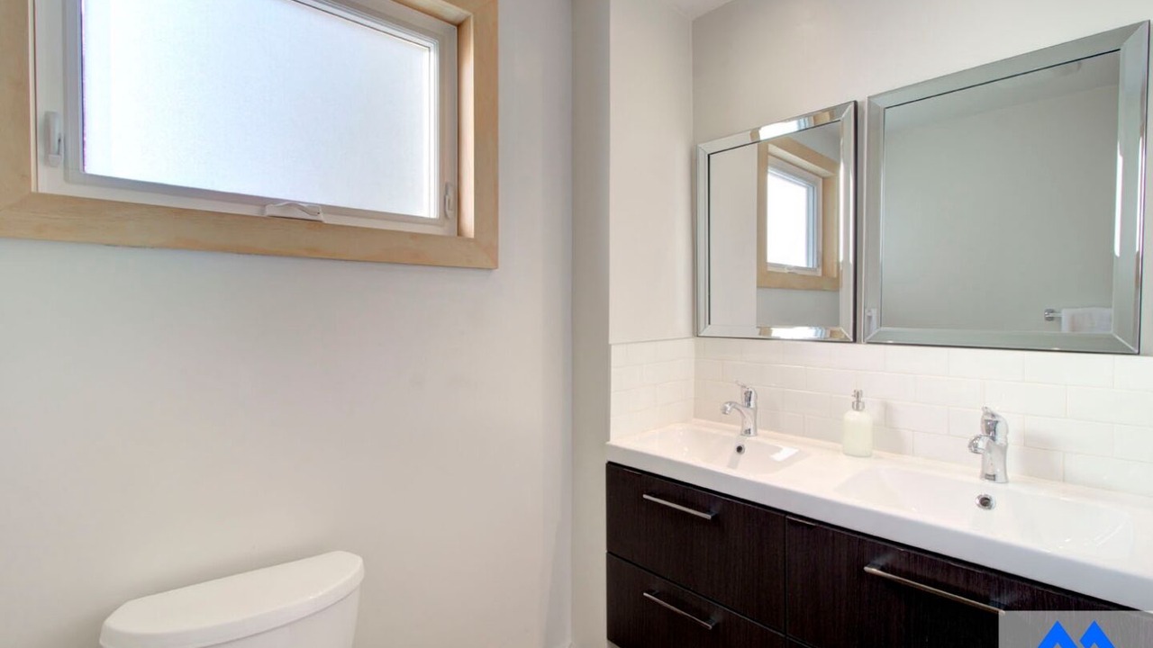 Photo of Bathroom in The Blue Mountains
