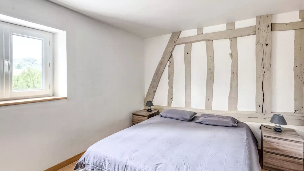 Photo of Bedroom in Jumieges
