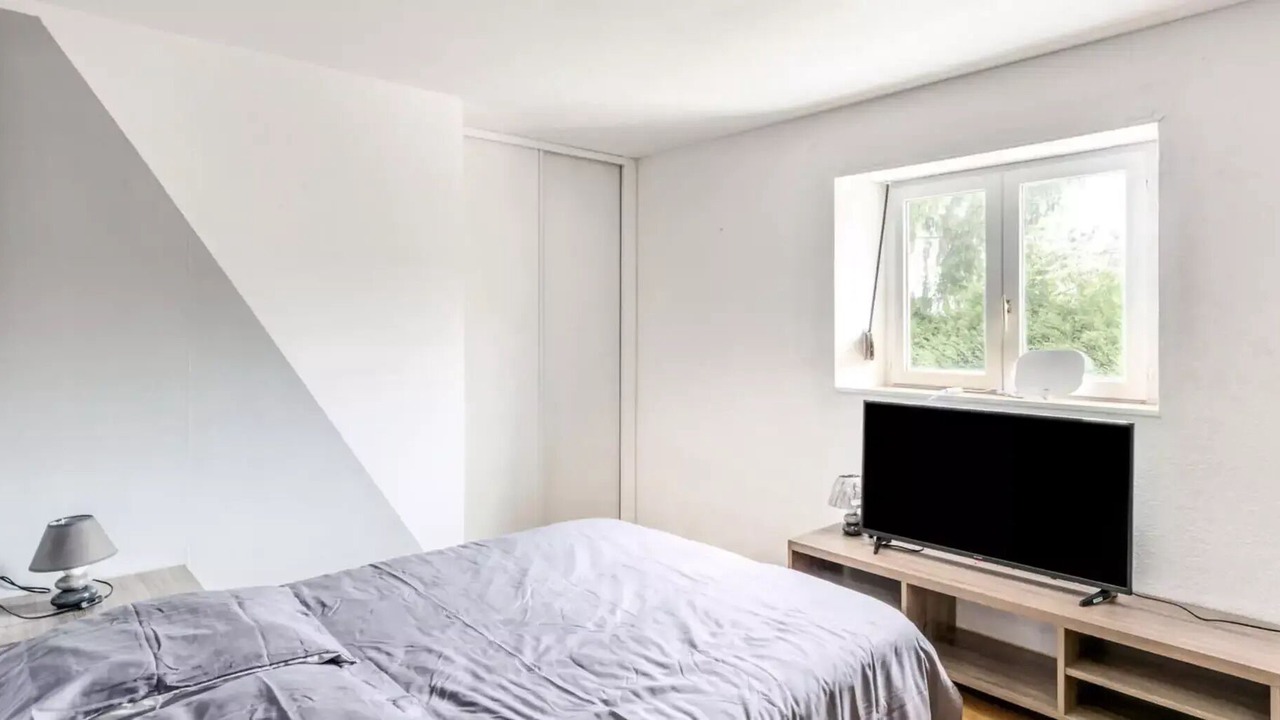 Photo of Bedroom in Jumieges
