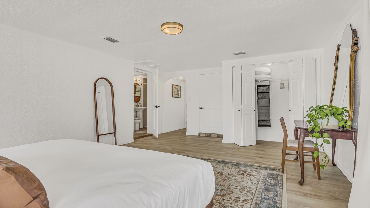 Photo of Bedroom in Englewood