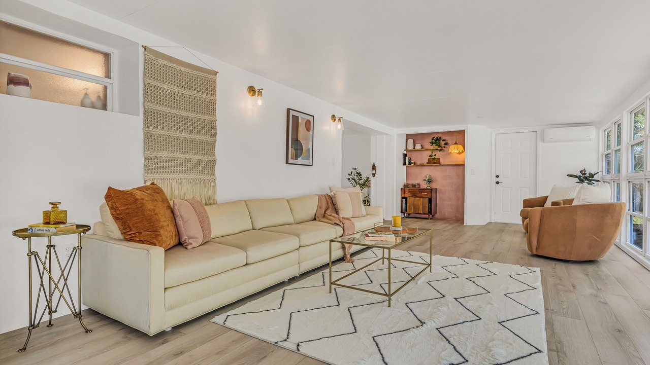 Photo of Livingroom in Englewood