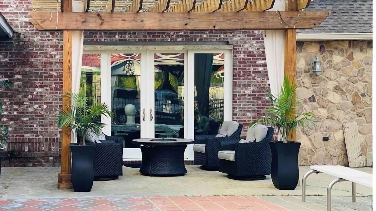 Photo of Patio Balcony in Laurel