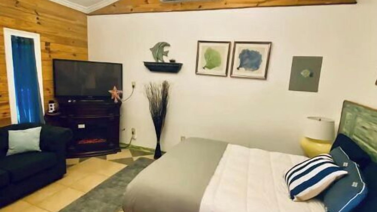 Photo of Bedroom in Laurel