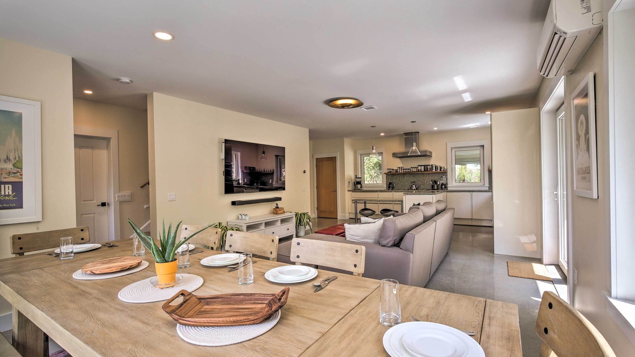 Photo of Others in Garrison