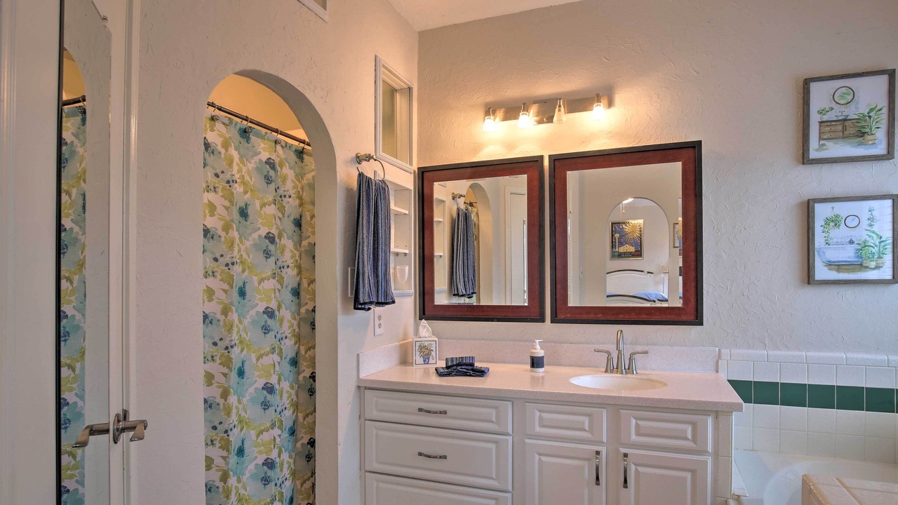 Photo of Bathroom in Oak Creek
