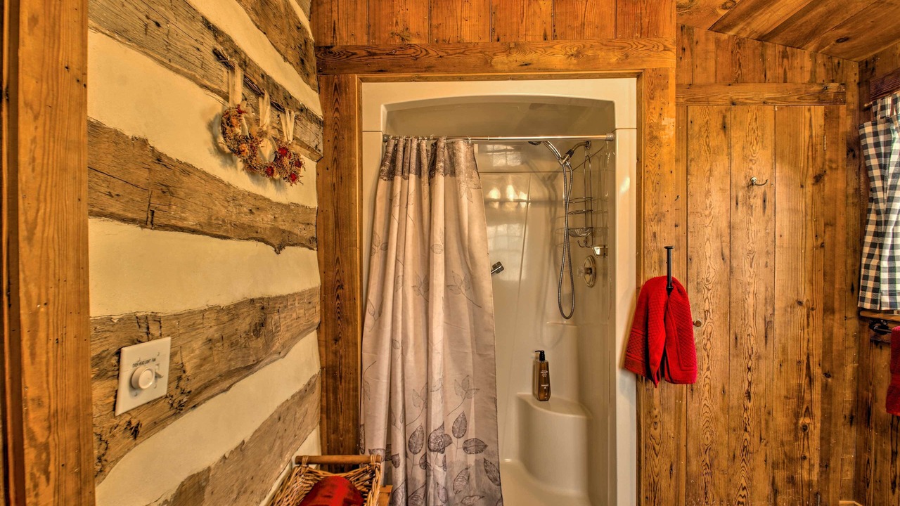 Photo of Bathroom in Free Union