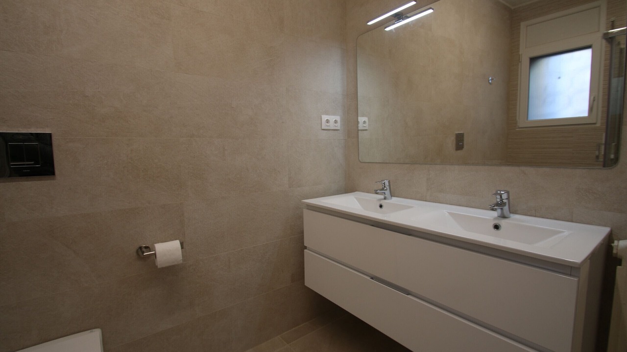 Photo of Bathroom in Miami Platja