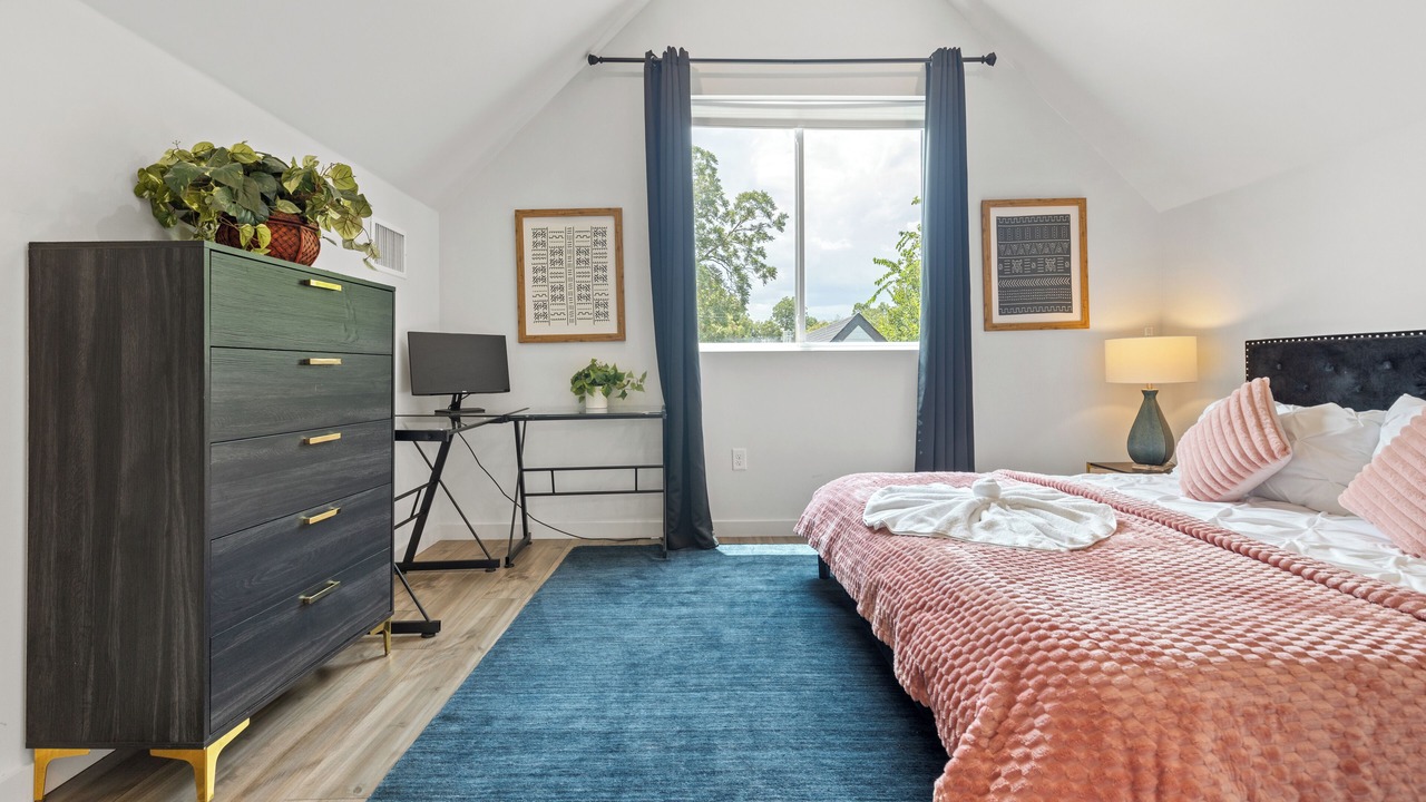Photo of Bedroom in East Cesar Chavez