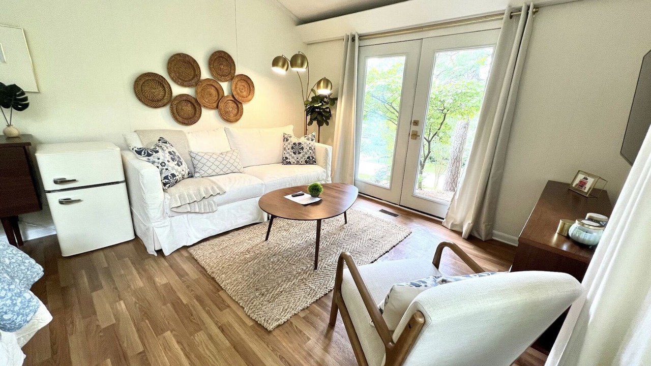 Photo of Livingroom in Stuart Heights - Rivermont