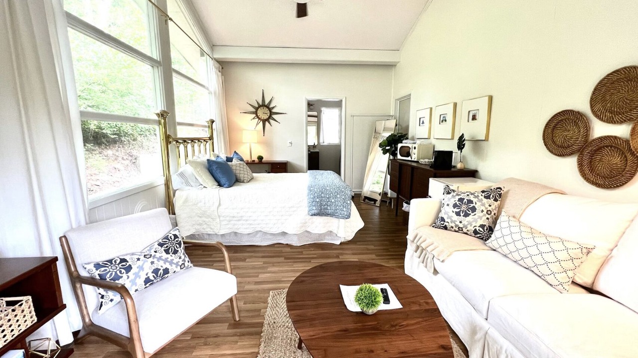 Photo of Bedroom in Stuart Heights - Rivermont