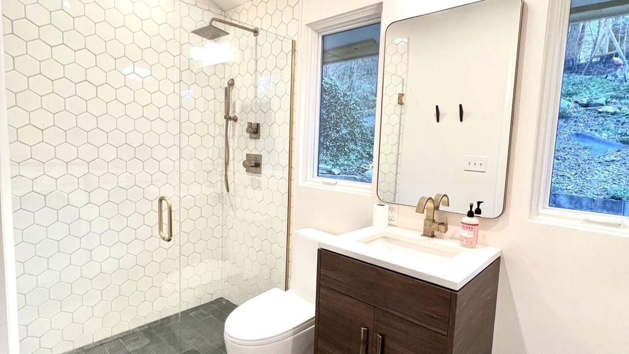 Photo of Bathroom in Stuart Heights - Rivermont