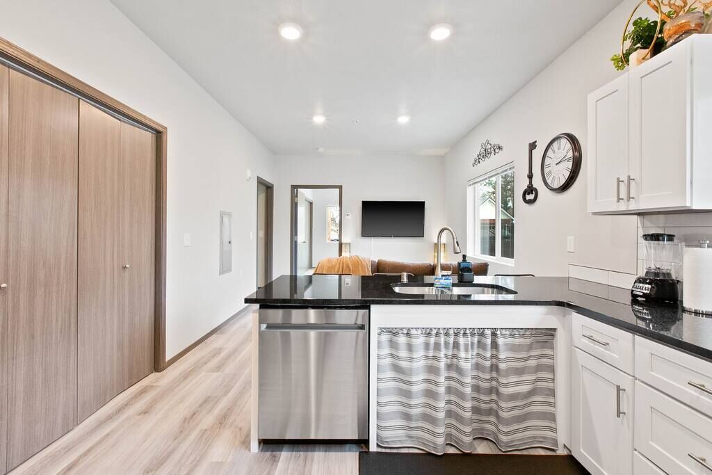 Photo of Kitchen in South Perry District