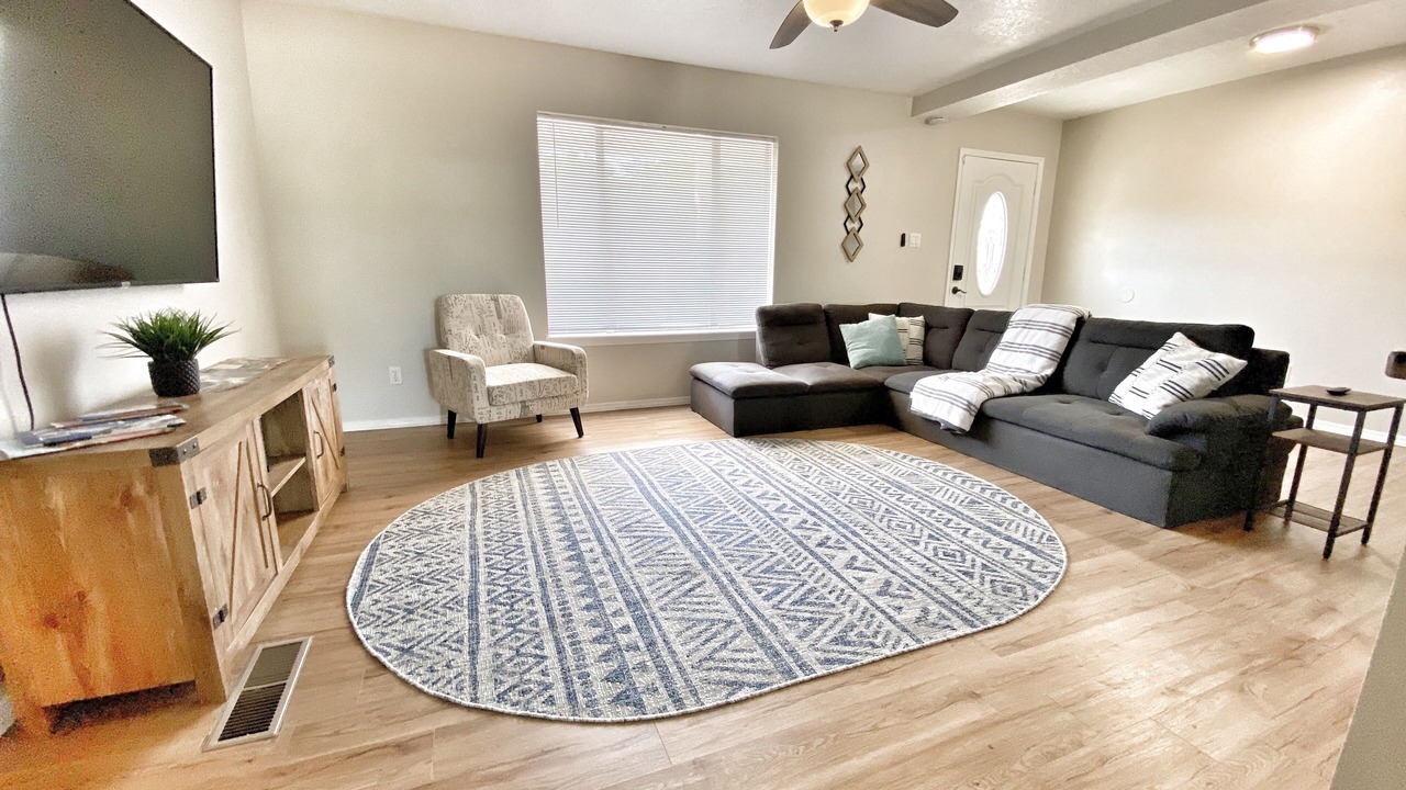 Photo of Livingroom in Paradise Hills Civic