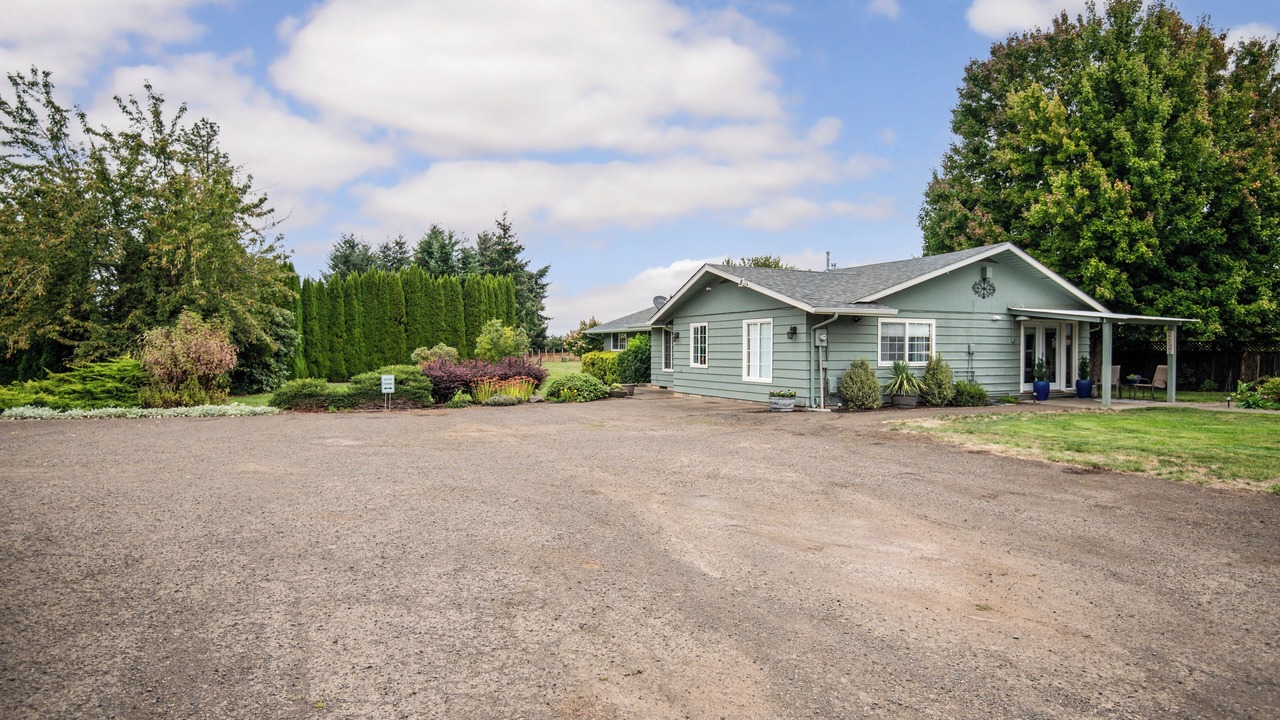 Photo of Bedroom in Junction City