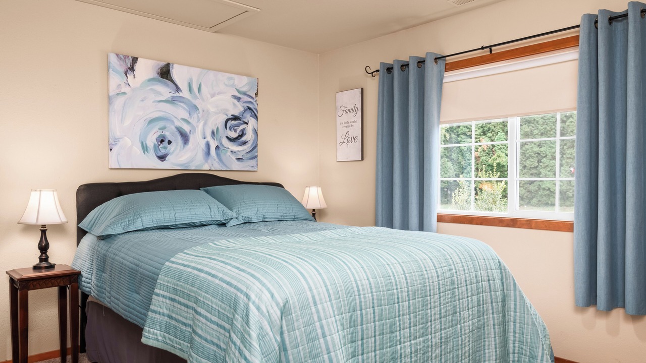 Photo of Bedroom in Junction City