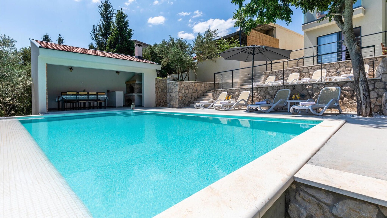 Photo of Outdoor in Kremena