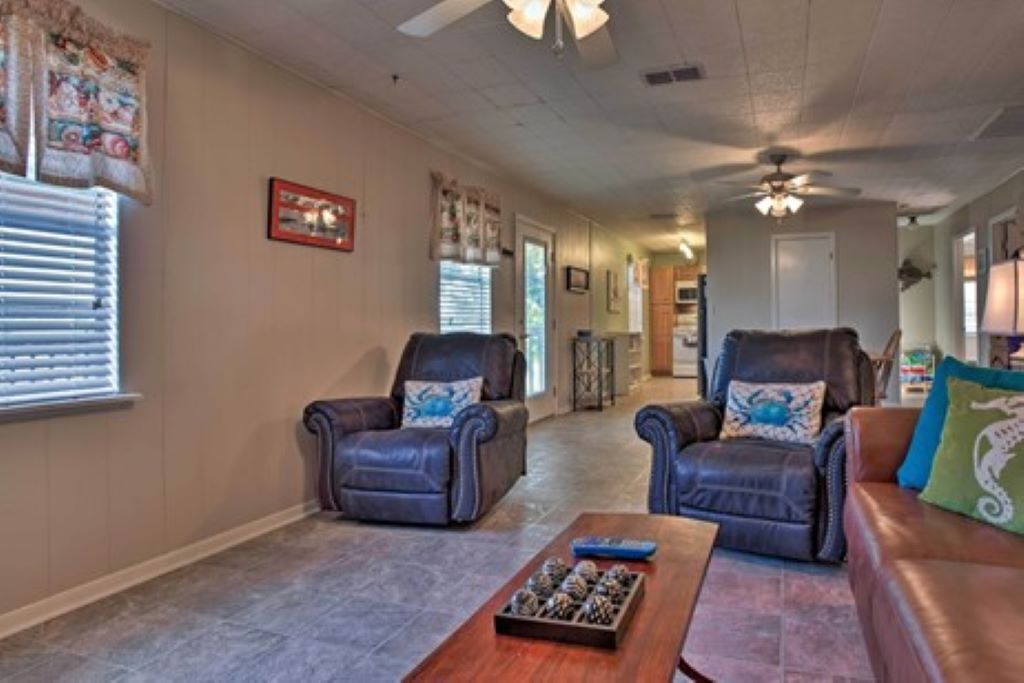 Photo of Livingroom in Port O Connor