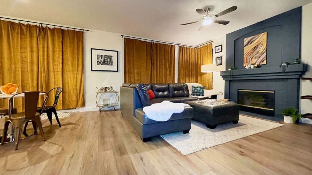 Photo of Livingroom in Roseville