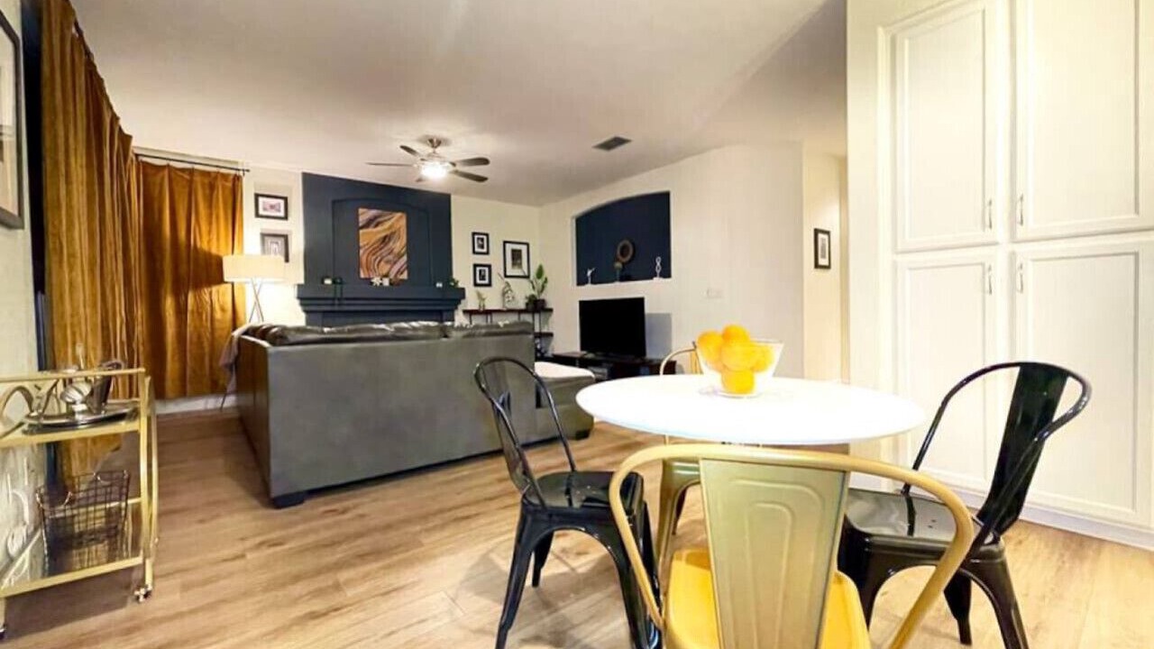 Photo of Livingroom in Roseville