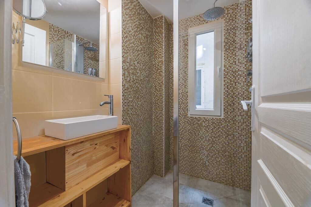 Photo of Bathroom in Ternes