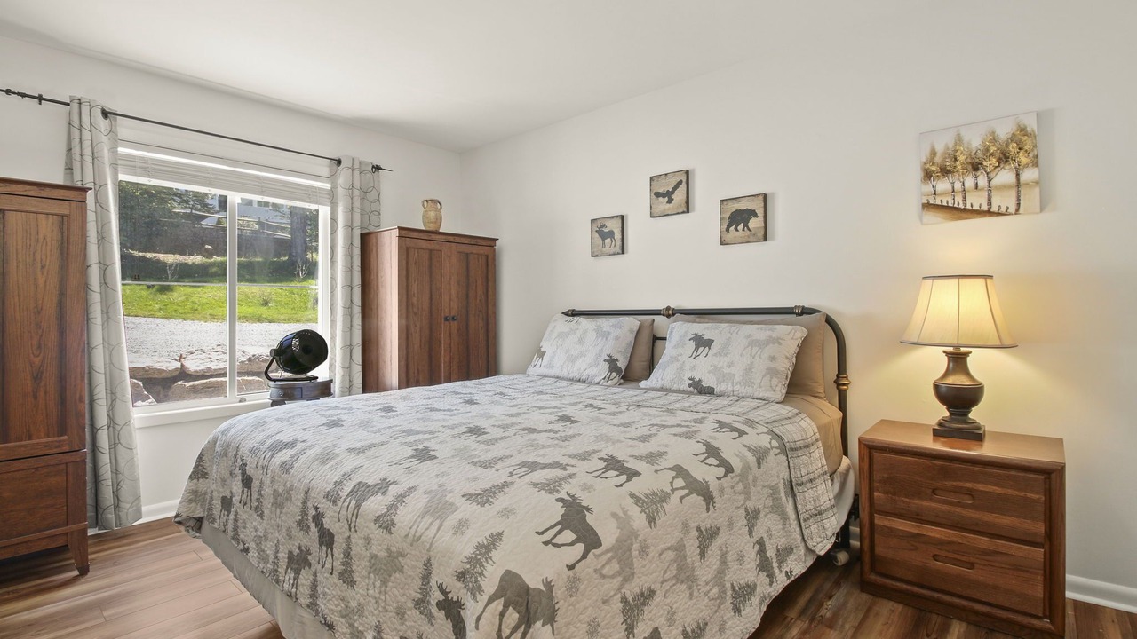 Photo of Bedroom in Beech Mountain