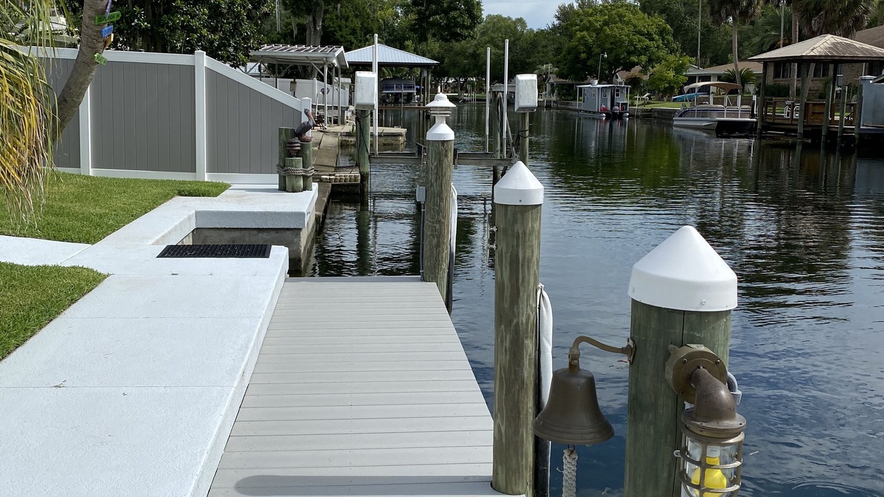 Photo of Bedroom in Homosassa