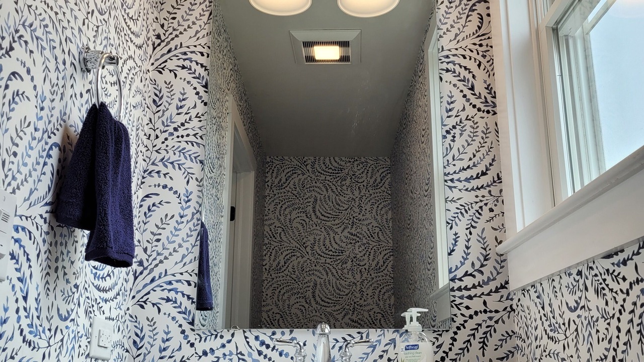 Photo of Others in Tom Nevers