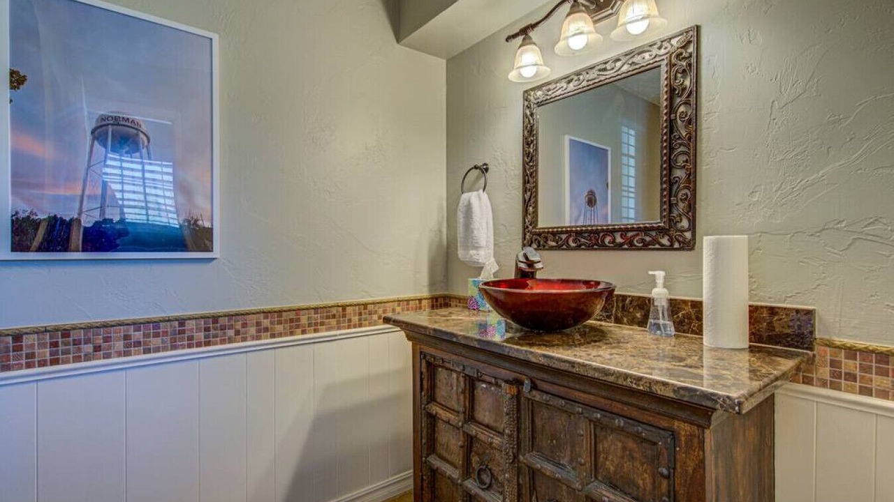 Photo of Bathroom in Norman