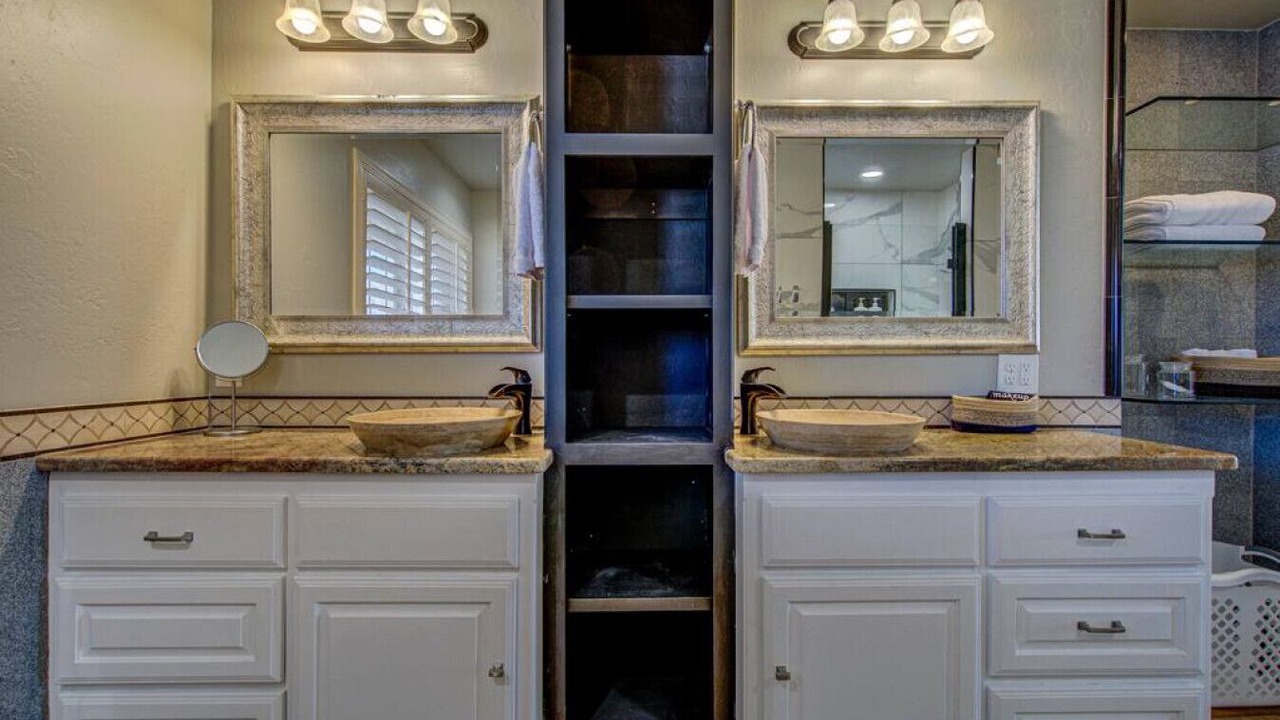 Photo of Bathroom in Norman