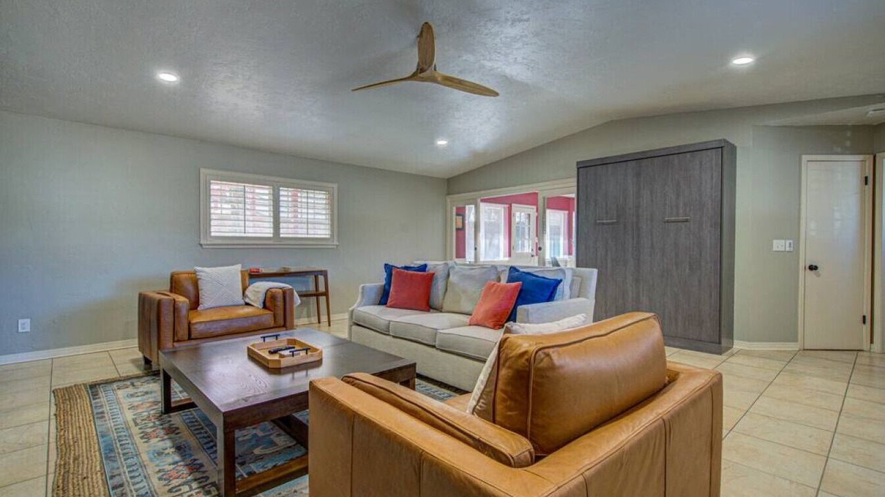 Photo of Livingroom in Norman