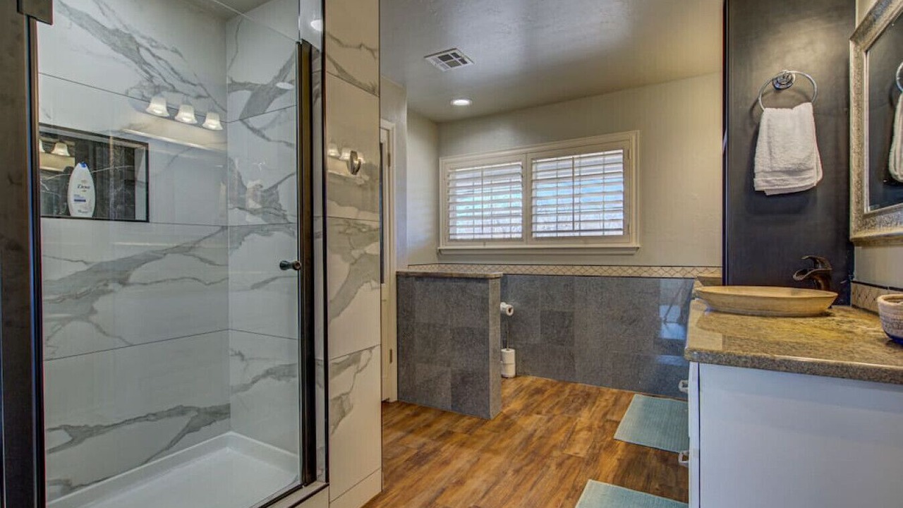 Photo of Bathroom in Norman