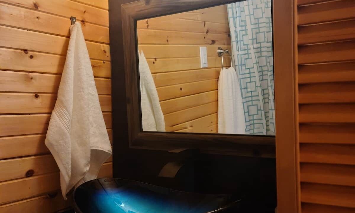 Photo of Bathroom in Barry's Bay