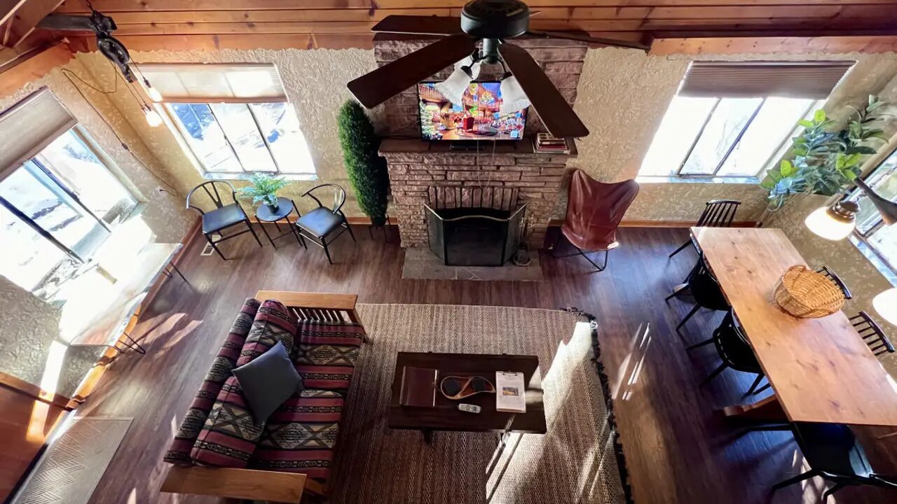 Photo of Livingroom in Drake