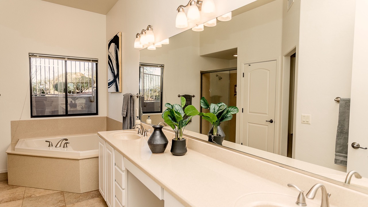 Photo of Bathroom in Pusch Ridge Estates