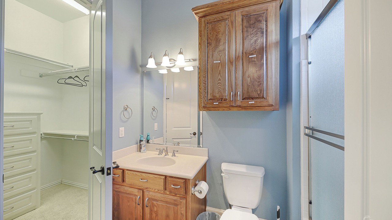 Photo of Bathroom in Gober