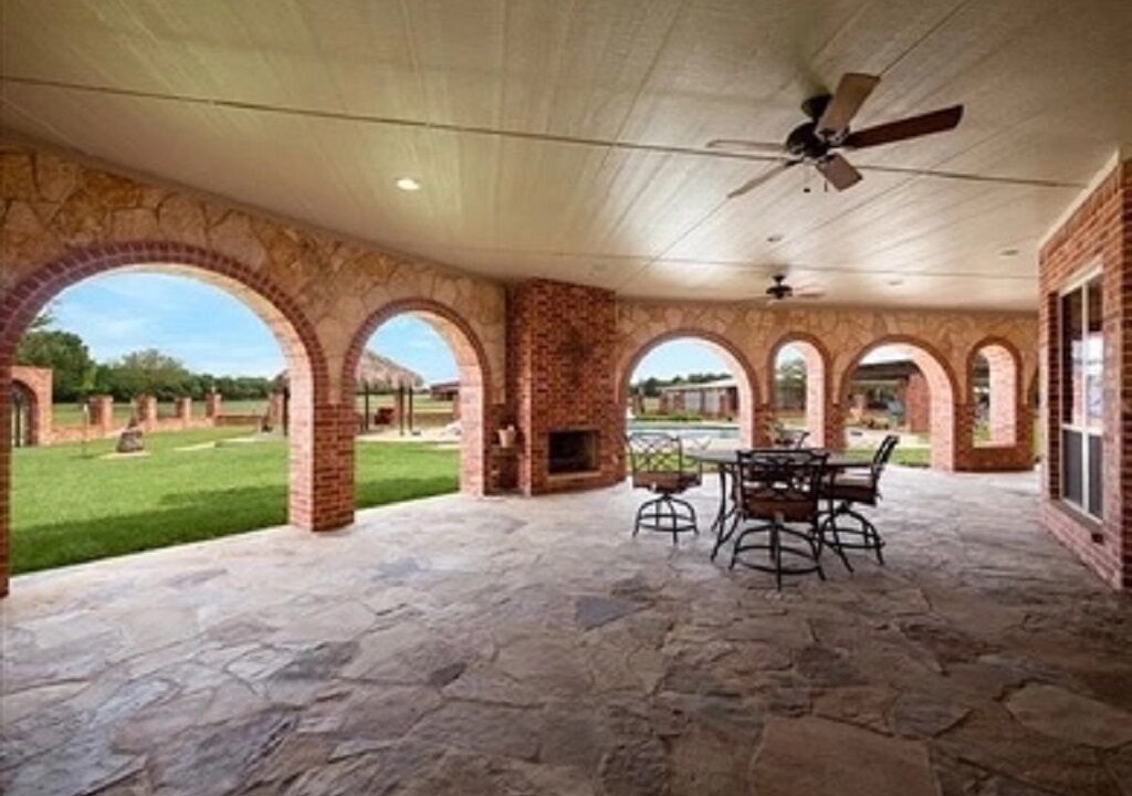 Photo of Outdoor in Gober